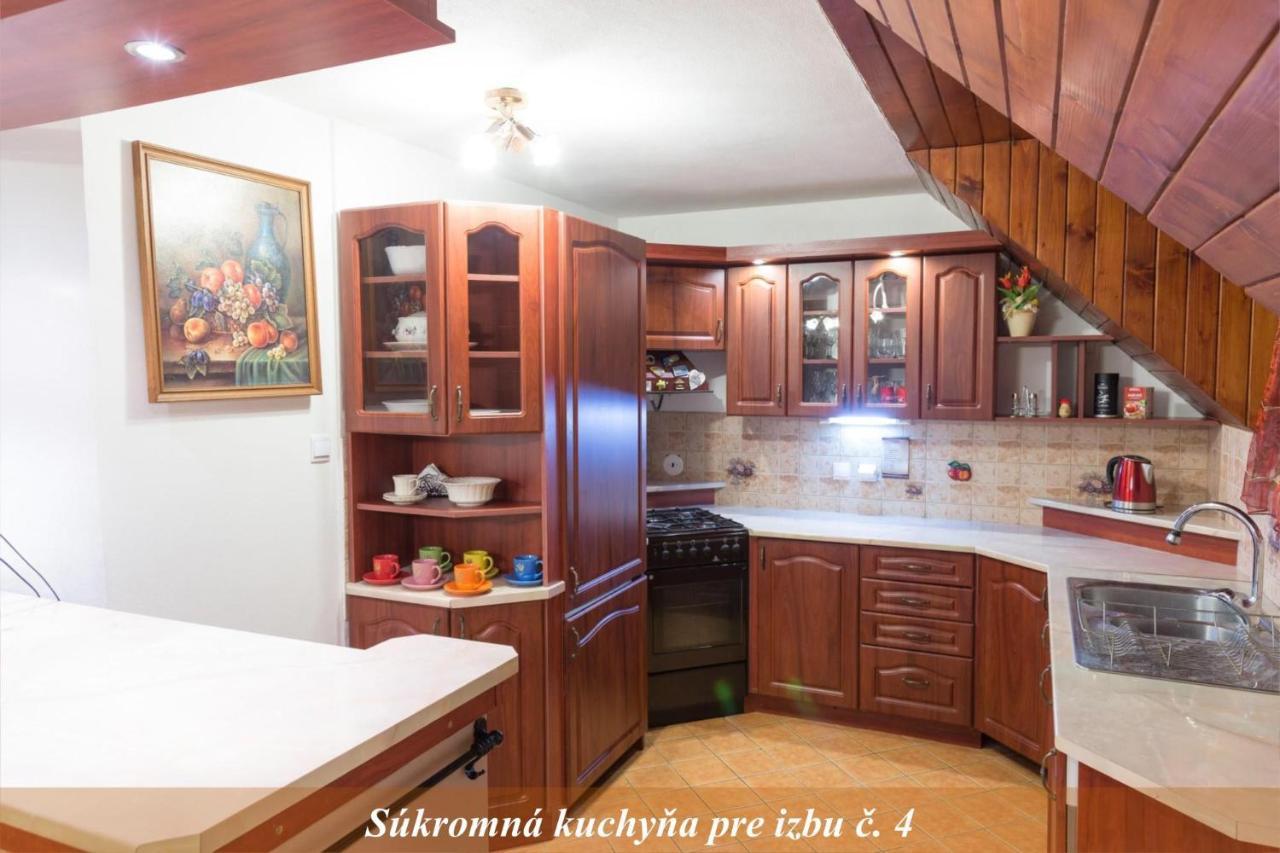 Ubytovanie Adina Poltár Poltar Exterior foto