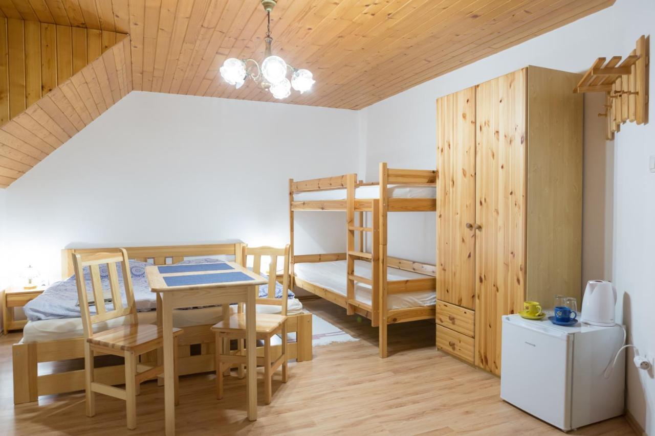 Ubytovanie Adina Poltár Poltar Exterior foto