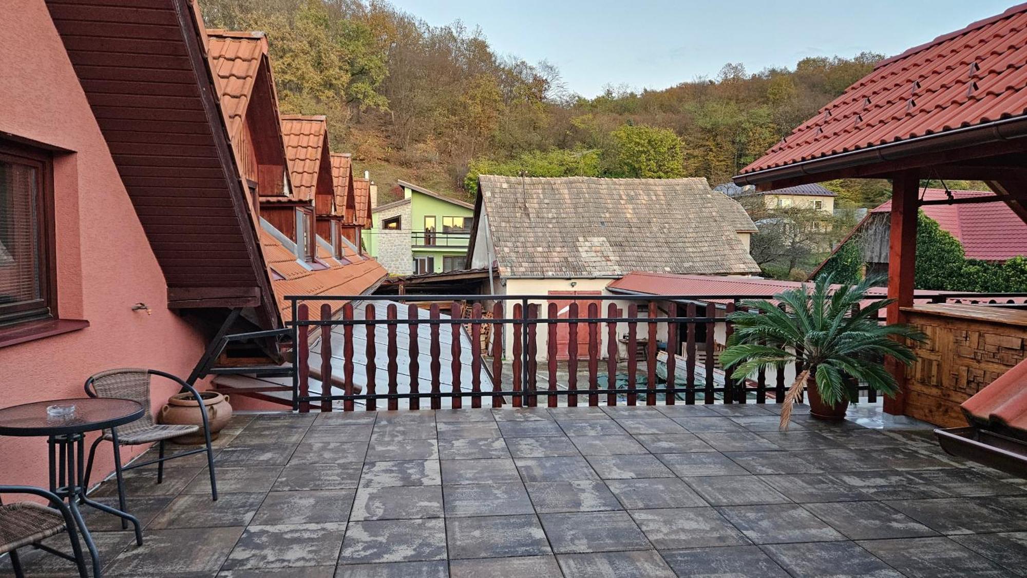 Ubytovanie Adina Poltár Poltar Exterior foto