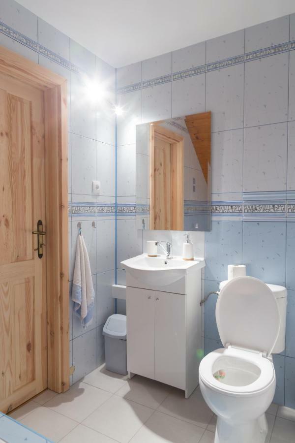 Ubytovanie Adina Poltár Poltar Exterior foto